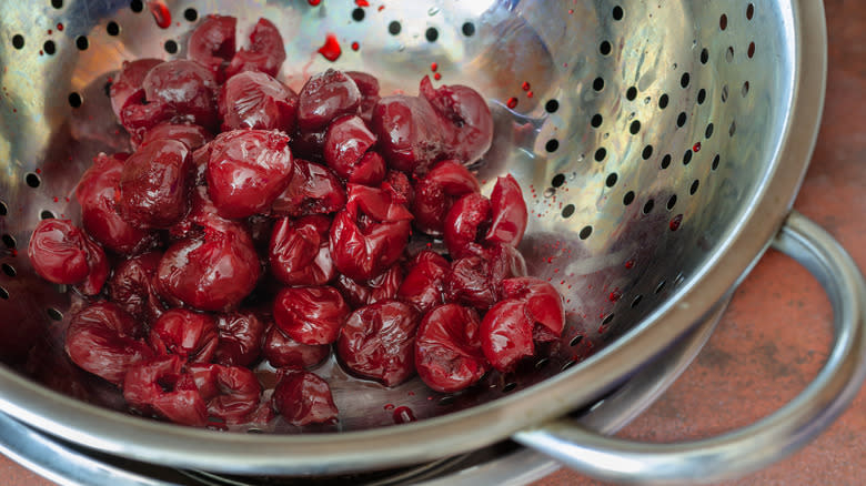 thawing cherries in colander