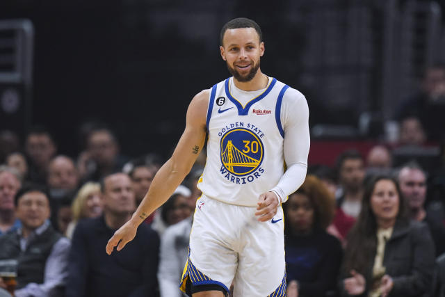 Curry iguala marca histórica, mas Warriors perdem para os Clippers