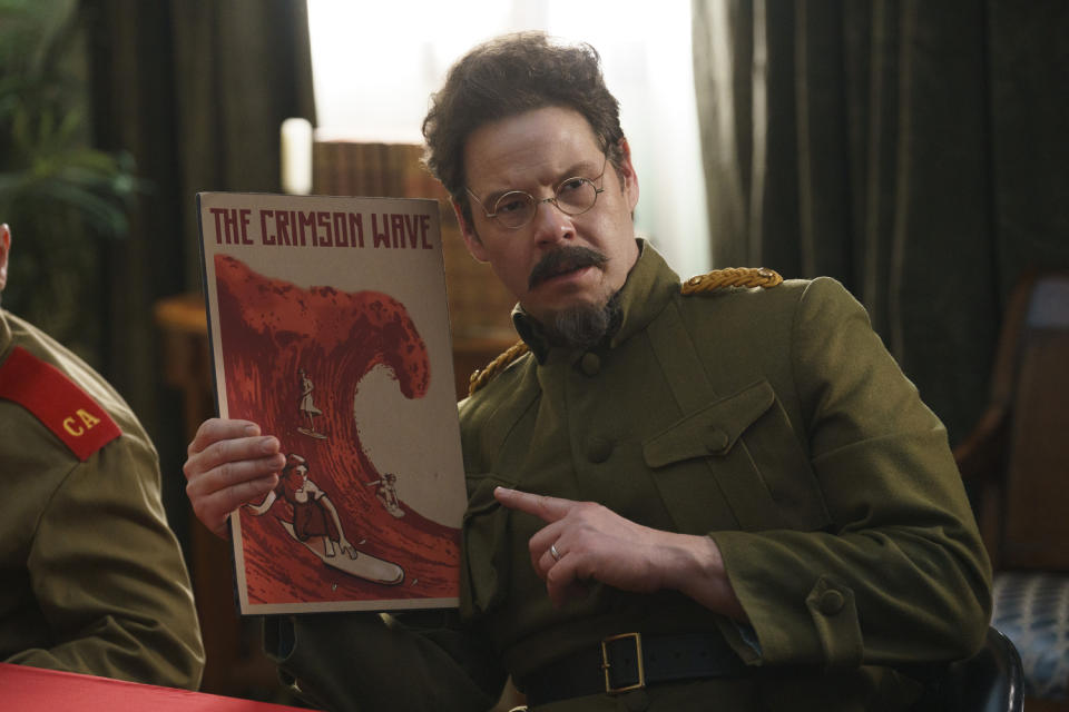 History of the World, Part II --  Episode 102 -- Judas betrays Jesus; Shirley Chisholm makes a big announcement. General Grant finds himself in trouble and Marco Polo meets Kublai Khan. Leon Trotsky (Ike Barinholtz), shown. (Photo by: Greg Gayne/Hulu)