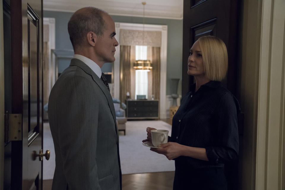 Michael Kelly and Robin Wright in 'House of Cards'