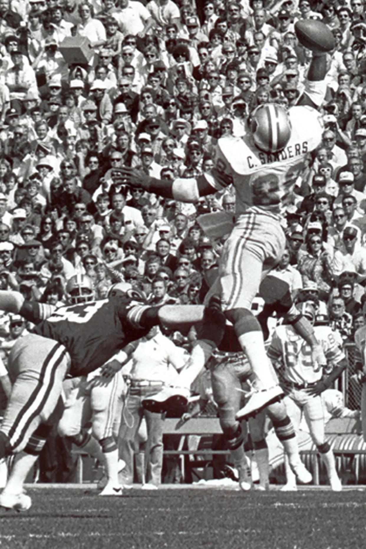 Once scouted by Will Robinson, Charlie Sanders became known for making acrobatic catches in a Detroit Lions uniform on his way to the Pro Football Hall of Fame.