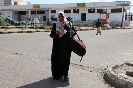 Nahla Arishi, a pediatrician, leaves the al-Sadaqa teaching hospital in the southern port city of Aden, Yemen December 18, 2017. Picture taken December 18, 2017. REUTERS/Fawaz Salman