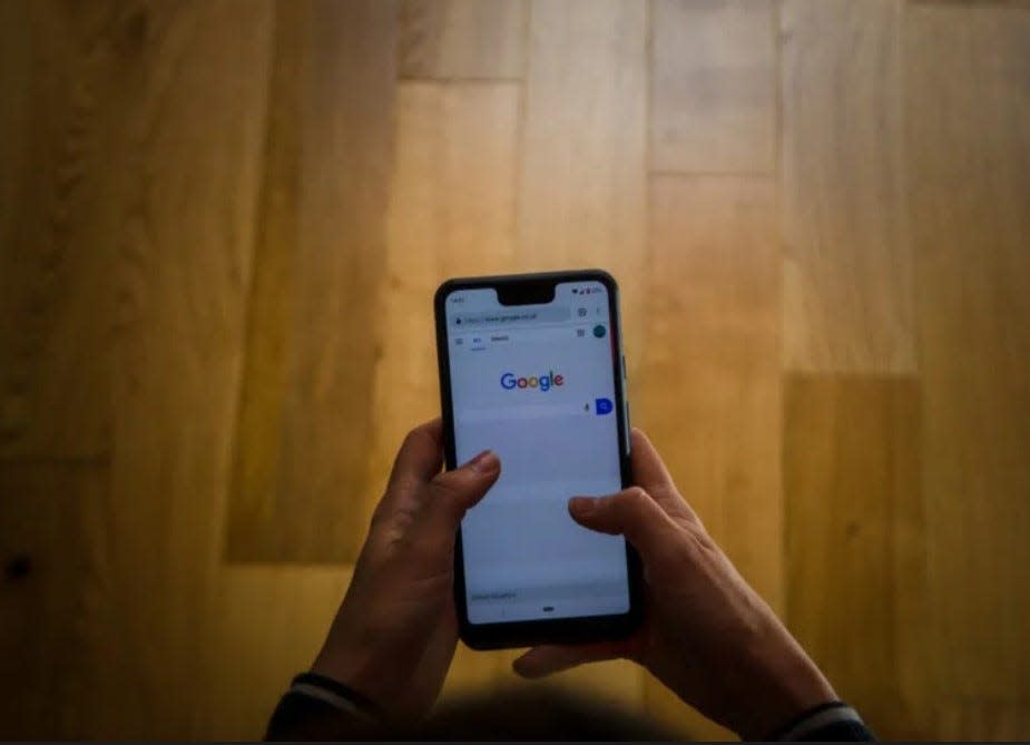 An unnamed New Hampshire couple are suing Google and its repair company because an employee allegedly posted an intimate picture of them to their contacts.