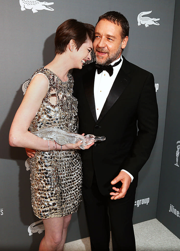 Anne Hathway, Russell Crowe