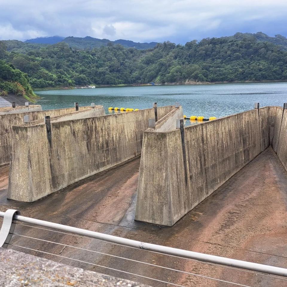 苗鯉魚潭水庫蓄水量破億萬噸，蓄水率接近九成中部用水安啦。（圖：管理中心提供）