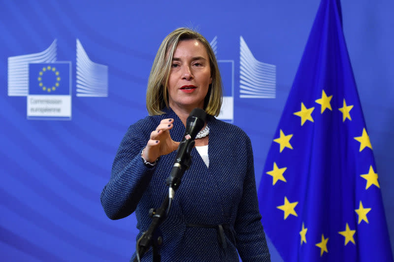 L'Union européenne va doubler son soutien financier à la force militaire conjointe du G5 Sahel, a annoncé vendredi Federica Mogherini (photo) à Bruxelles, où se tient une nouvelle conférence des donateurs pour cette force dont la montée en puissance s'accompagne d'un regain de tensions. /Photo prise le 23 février 2018/REUTERS/Eric Vidal