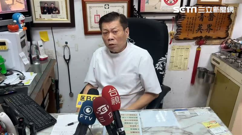 張男殺害祖孫3人後，還找業者上門清魚缸，法醫高大成研判就是為了故佈疑陣。(圖／翻攝畫面)