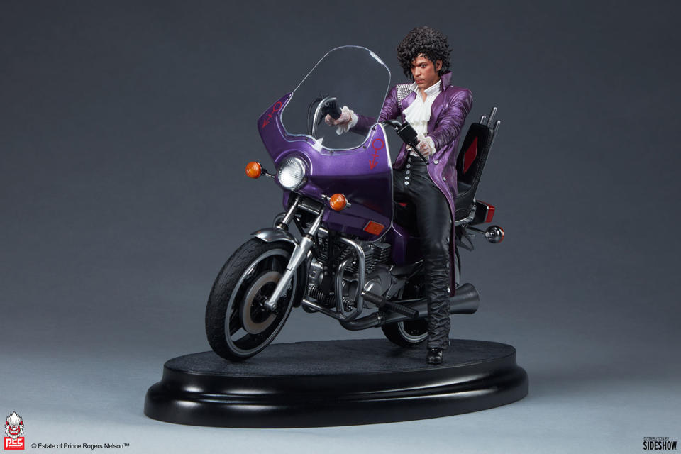 Prince Purple Rain 1:6 scale statue.