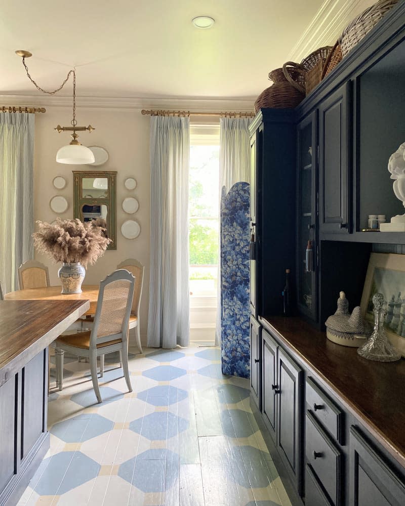 Blue and white painted kitchen floors.