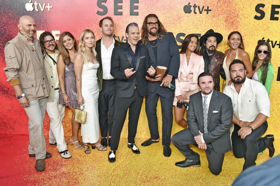 LOS ANGELES, CALIFORNIA - AUGUST 23: (C L-R) Michael Raymond-James, Jason Momoa, Mainei Kinimaka, and cast and crew attend Apple TV+ original series "See" season 3 Los Angeles premiere at DGA Theater Complex on August 23, 2022 in Los Angeles, California. (Photo by Rodin Eckenroth/FilmMagic)