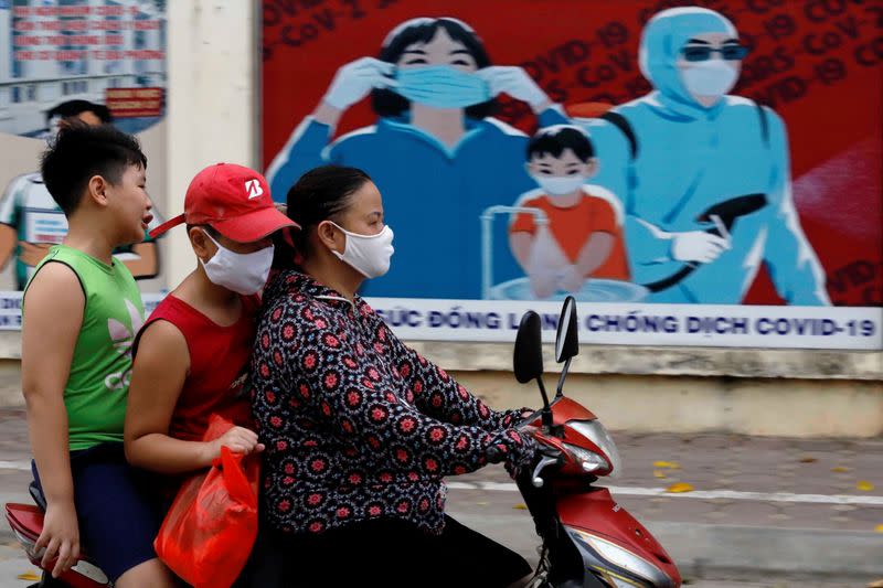 Measures to avoid the spread of the coronavirus disease (COVID-19) in Hanoi