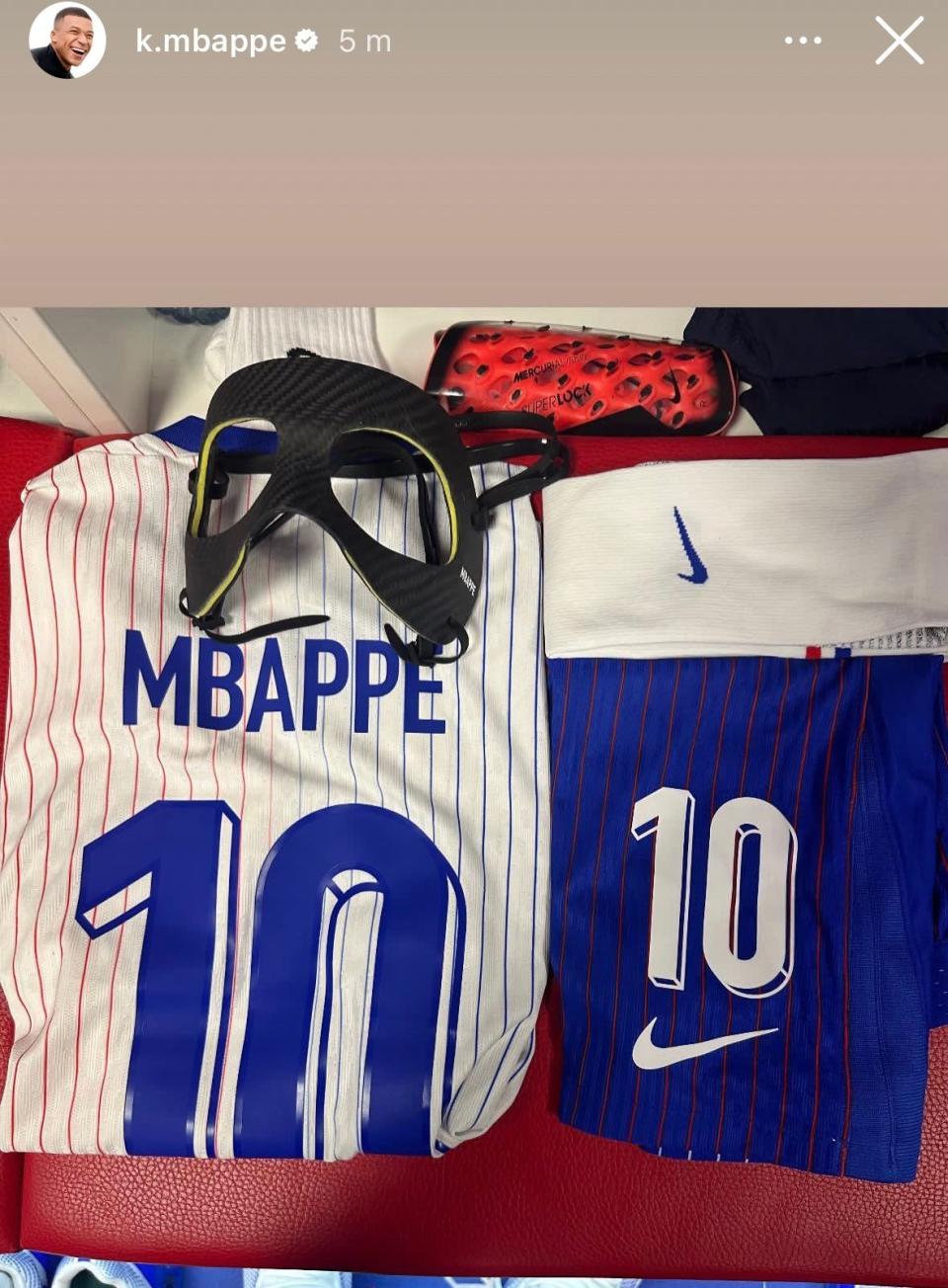 Mbappe's picture of his game mask