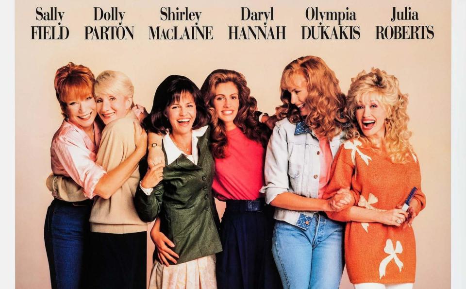 Sally Field, Dolly Parton, Shirley MacLaine, Daryl Hannah, Olympia Dukakis and Julia Roberts all stood under someone else’s name in the poster for Steel Magnolias - PictureLux / The Hollywood Archive / Alamy Stock Photo