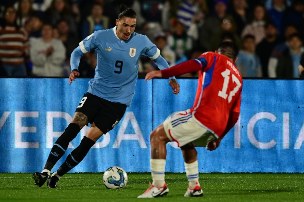 Darwin Nunez reveals what Suarez told him about inheriting Uruguay no.9  shirt - Football