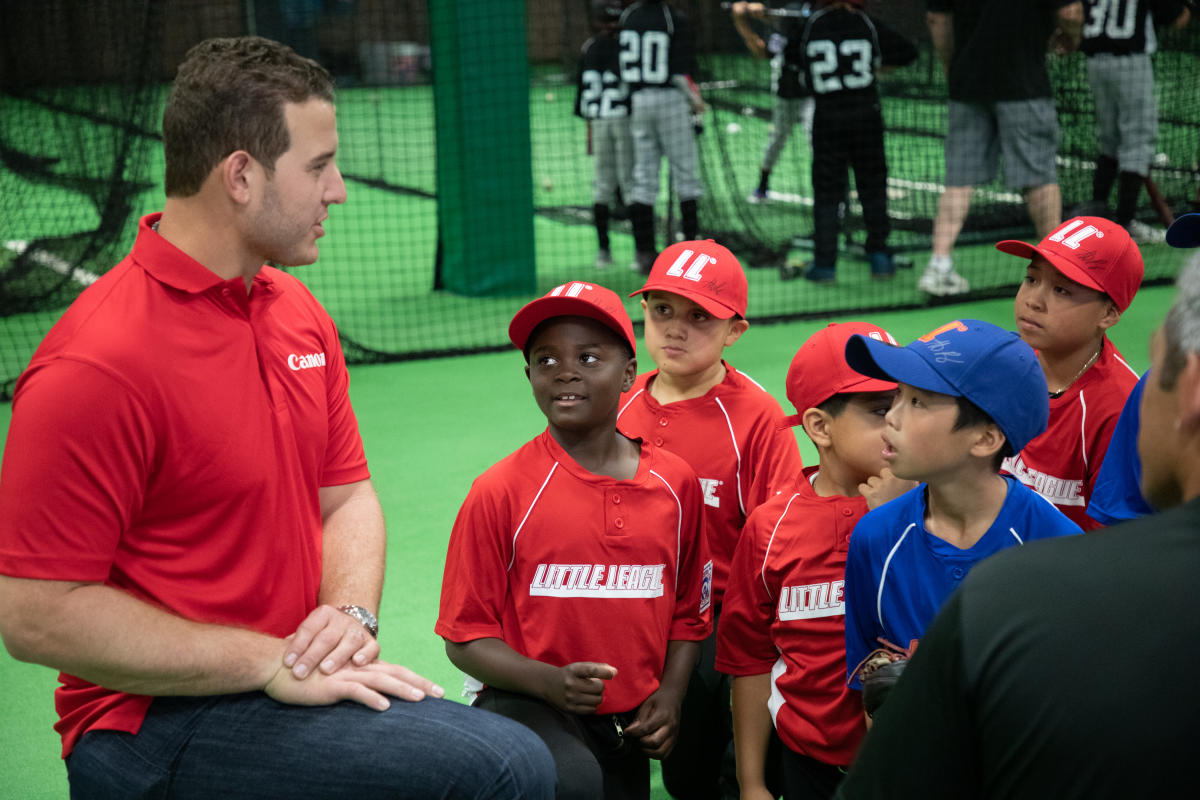 CHICAGO CUBS FIRST BASEMAN ANTHONY RIZZO RAISES OVER $150,000 FOR