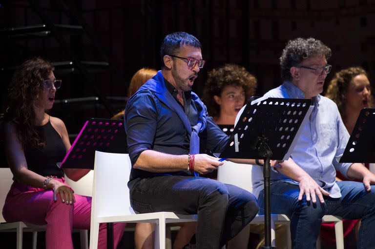 Antonio Banderas en un ensayo de Company, la segunda comedia musical que presentará en su teatro, luego del éxito obtenido con A chorus line