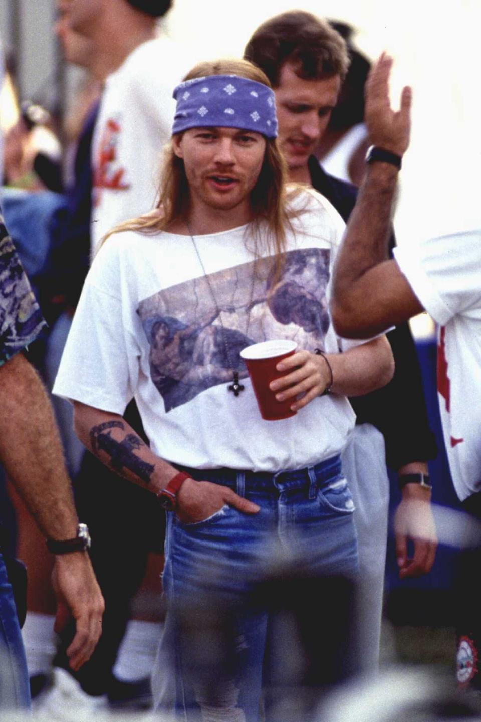 <h1 class="title">Axl Rose, 1992</h1><cite class="credit">Photo: Getty Images</cite>