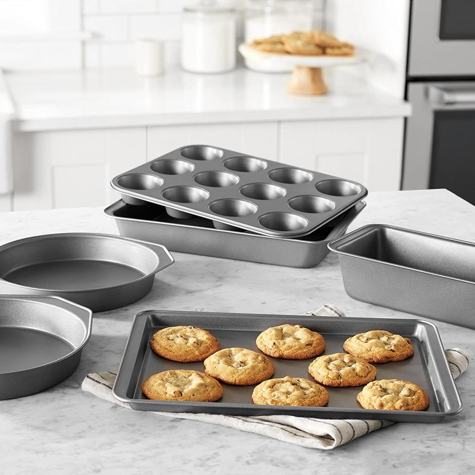 The 11 Best Bakeware Sets for Perfectly Cooked Cakes, Breads, and More