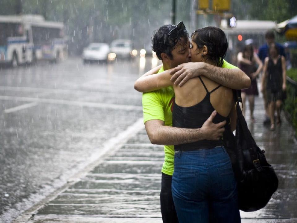 love couple kissing sex rain nyc