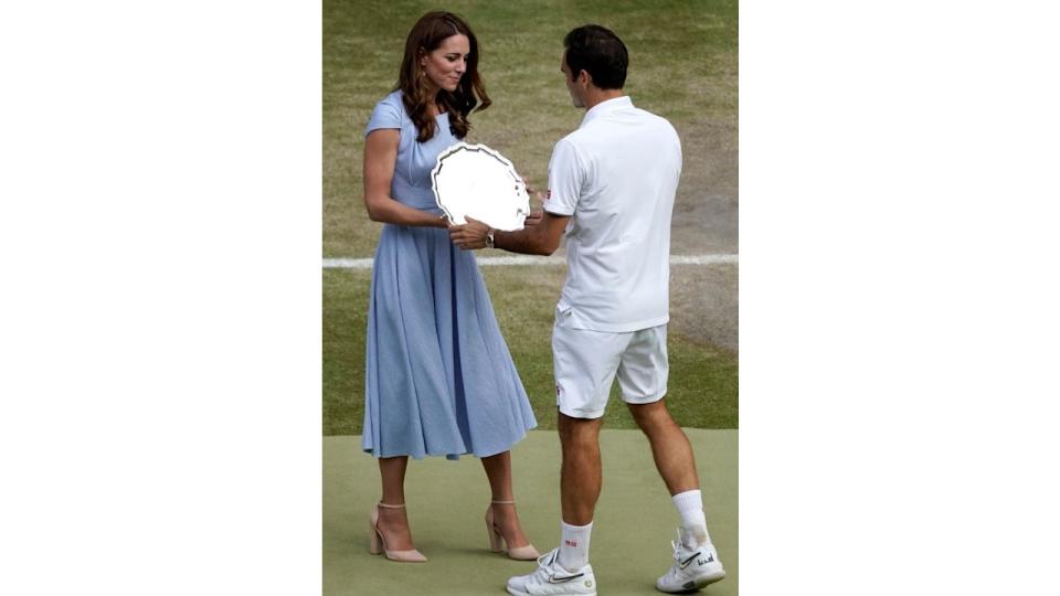 princess kate presenting wimbledon trophy roger federer 2019