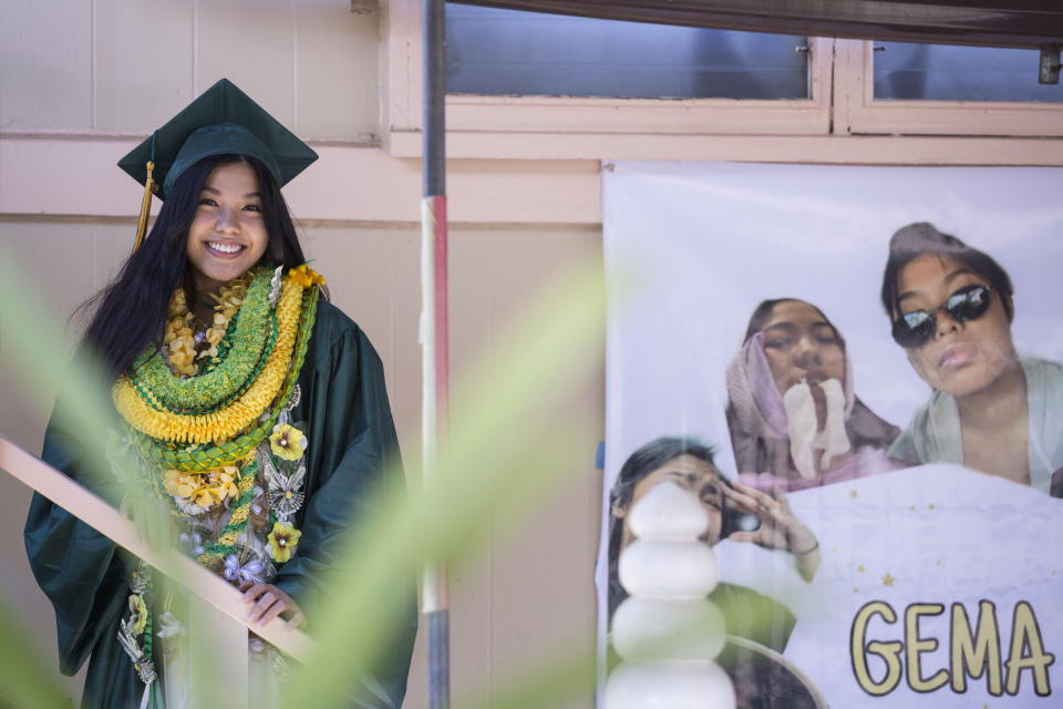 Gemalyn Yutob, a Leilehua High School graduate, found her drive-by graduation a way to stay positive amid the pandemic.  (Photo: Marie Eriel Hobro for HuffPost)