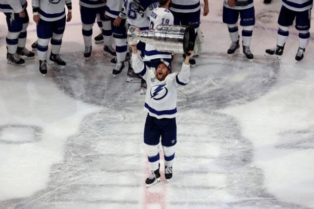 Tampa Bay Lightning defeat Dallas Stars to take Stanley Cup