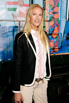 Kelly Lynch at the Los Angeles premiere of Fox Searchlight's The Darjeeling Limited