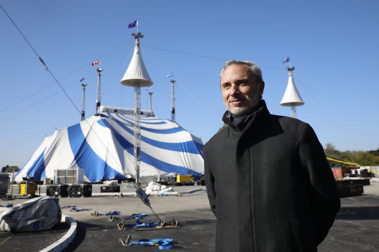 En Costanera Sur, Sebastián Bulgheroni, COO y CMO del grupo Fénix Entertainment, estuvo presenciando la instalación de la carpa del Cirque Du Soleil