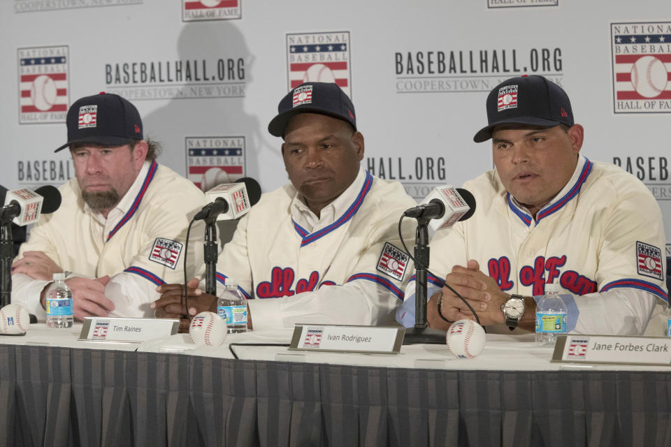 Newly elected baseball Hall of Fame inductees Jeff Bagwell, left, Tim Raines, center, and Ivan Rodriguez, take part in a news conference, Thursday, Jan. 19, 2017, in New York. (AP Photo/Mary Altaffer)