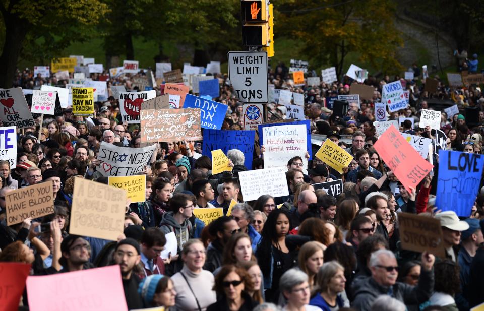 Protesters jeer Trump in Pittsburgh