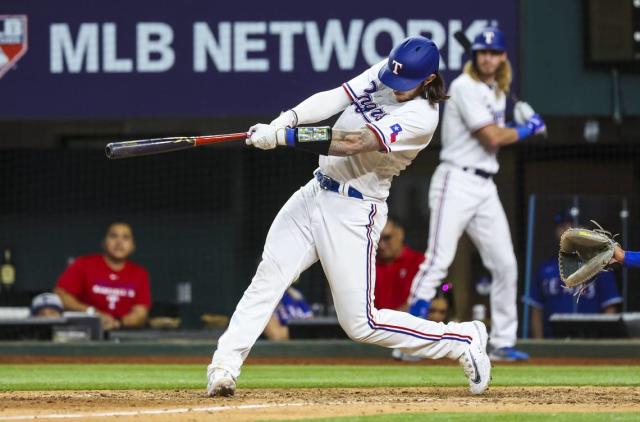 Corey Seager found his 'good place' with Rangers, homers off