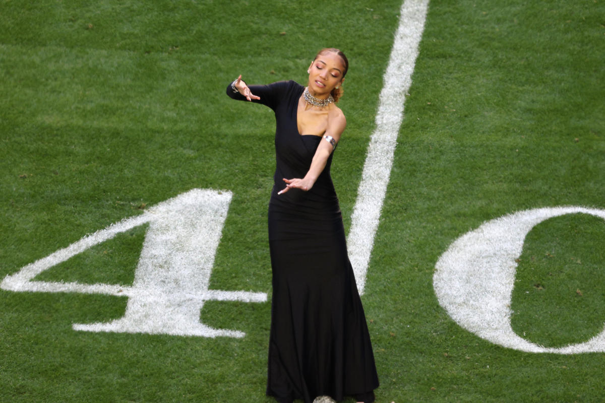 Super Bowl sign language interpreter Justina Miles goes viral