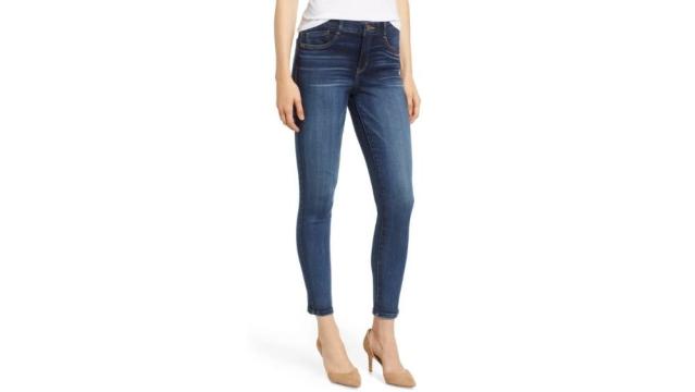 35 Best Jeans for Women Over 50 That Are Stylish and Comfortable