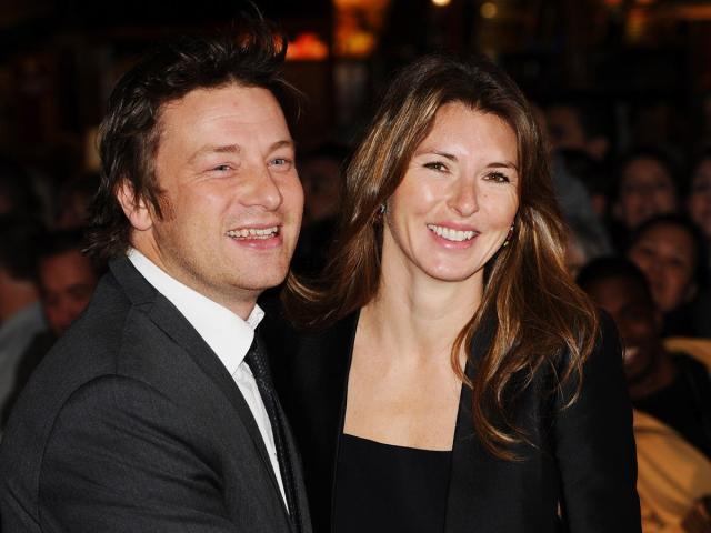 Jamie Oliver, Wife Jools Get 'Married Again' in Vow Renewal Ceremony