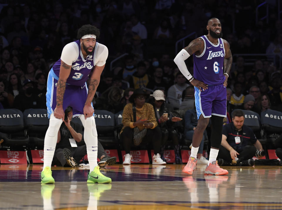 LOS ANGELES, CA - APRIL 01: LeBron James #6 and Anthony Davis #3 of the Los Angeles Lakers during a break in the action in the first half of the basketball game at Crypto.com Arena on April 1, 2022 in Los Angeles, California. NOTE TO USER: User expressly acknowledges and agrees that, by downloading and/or using this Photograph, user is consenting to the terms and conditions of the Getty Images License Agreement. (Photo by Kevork Djansezian/Getty Images)