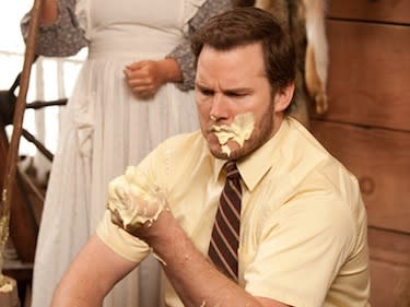 PARKS AND RECREATION -- "Article Two" Episode 519 -- Pictured: (l-r) Amy Poehler as Leslie Knope, Chris Pratt as Andy -- (Photo by: Colleen Hayes/NBC)