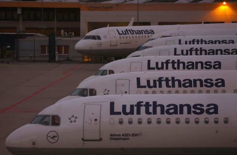 FILE PHOTO: Lufthansa pilots on strike at Frankfurt airport