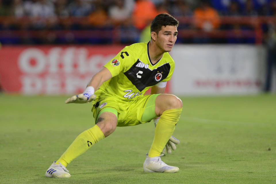 PACHUCA, MEXICO - APRIL 13: Sebastian Jurado Goalkeeper of Veracruz  during the 14th round match between Pachuca and Veracruz as part of the Torneo Clausura 2019 Liga MX at Hidalgo Stadium on April 13, 2019 in Pachuca, Mexico. (Photo by Jaime Lopez/Jam Media/Getty Images)