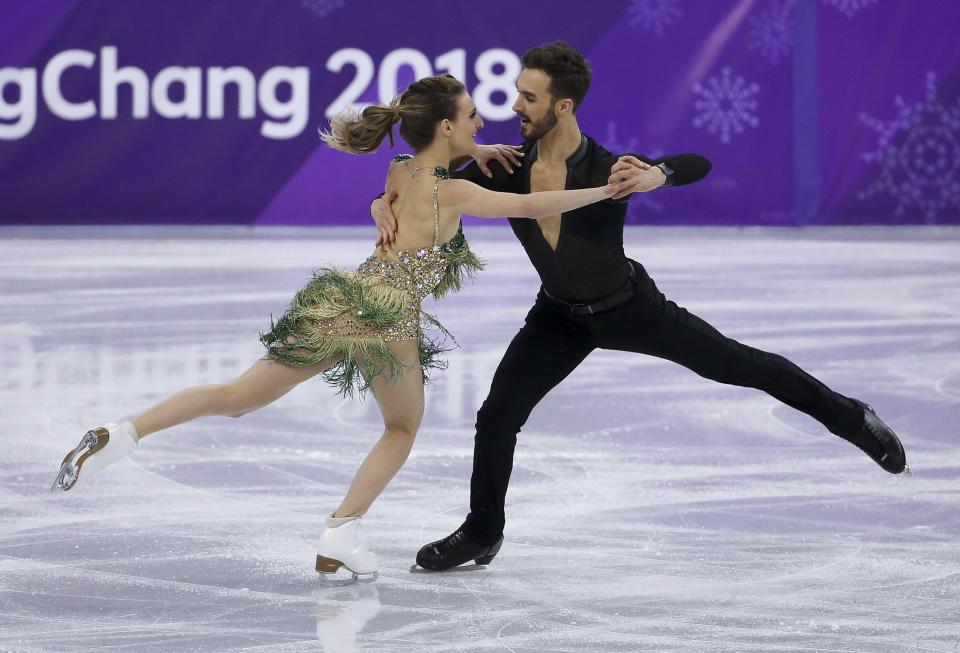 Gabriella Papadakis had a wardrobe malfunction during her Olympics routine with partner Guillaume Cizeron but kept her composure and finished her routine.