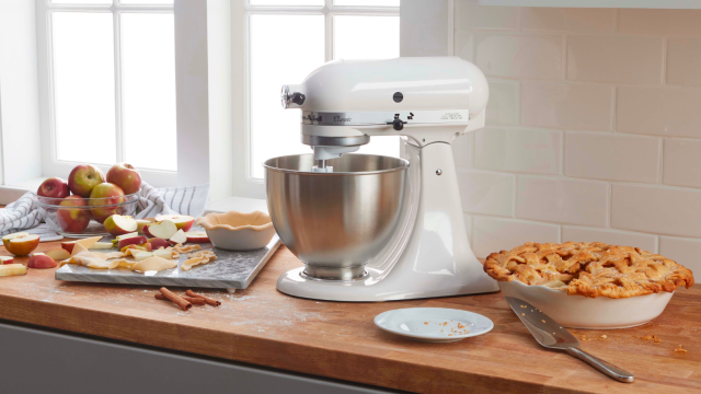 KitchenAid New 7 Quart Bowl-Lift Stand Mixer with Redesigned Premium  Touchpoints 