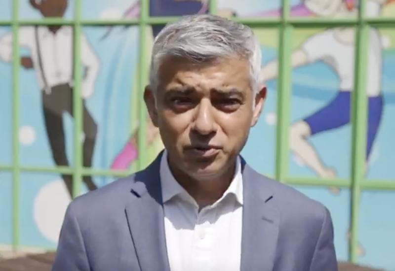 倫敦市長可汗（Sadiq Khan）宣布，市府將撥款90萬英鎊（約新台幣3,472萬）協助港人移民至英國。（翻攝Sadiq Khan推特）