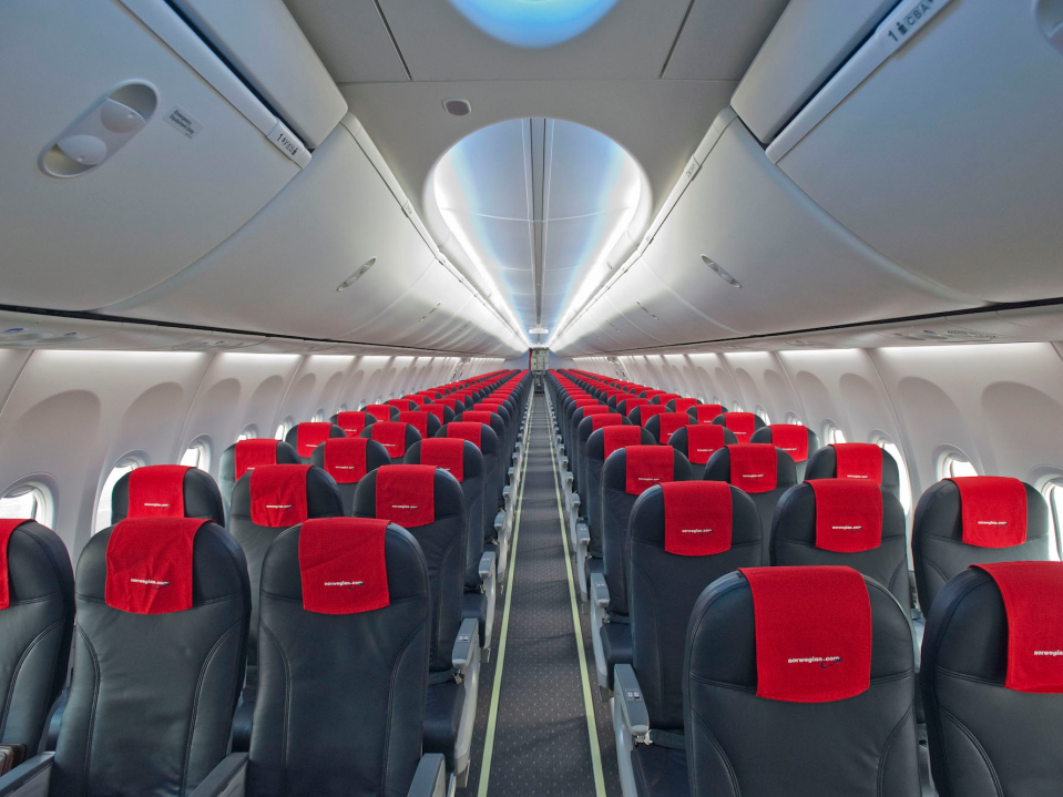 Boeing 737 Norwegian Interior