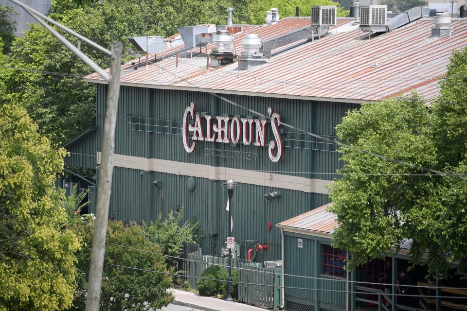 Calhouns on the River in Knoxville