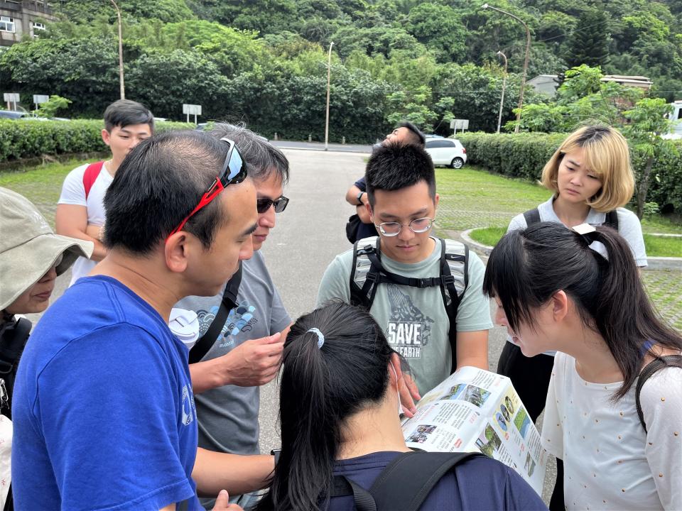 各組抵達學習點進行任務活動