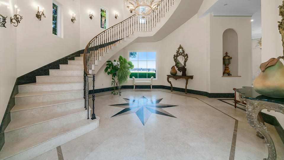 The Indian Springs foyer - Credit: 1 Oak Studios