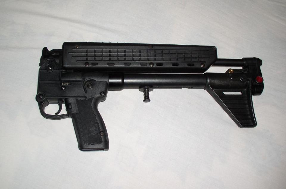 <div class="inline-image__caption"><p>A folded Kel-Tec SUB2000.</p></div> <div class="inline-image__credit">Wikimedia Commons</div>