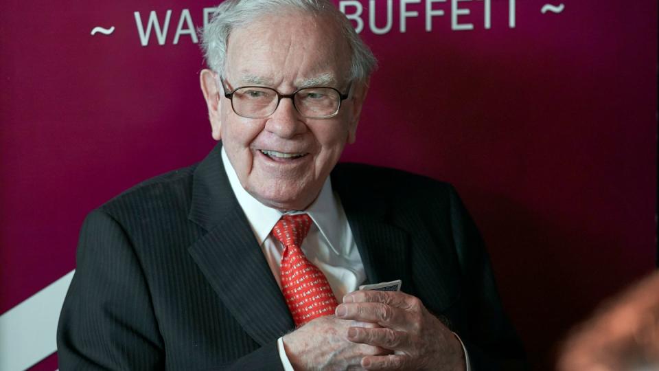 Warren Buffett hatte vor 15 Jahren angekündigt, sein gesamtes Vermögen für wohltätige Zwecke abzugeben.