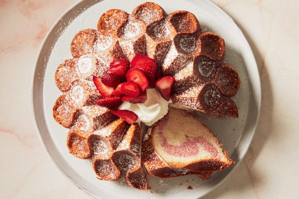 strawberry swirl bundt cake