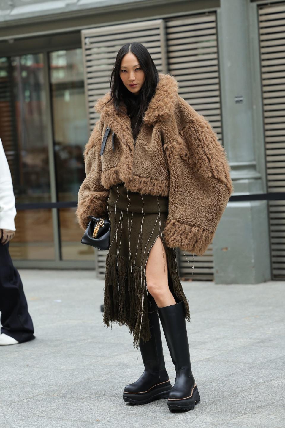 Soo Joo Park attends a Sacai menswear show in Paris, France, on January 21.