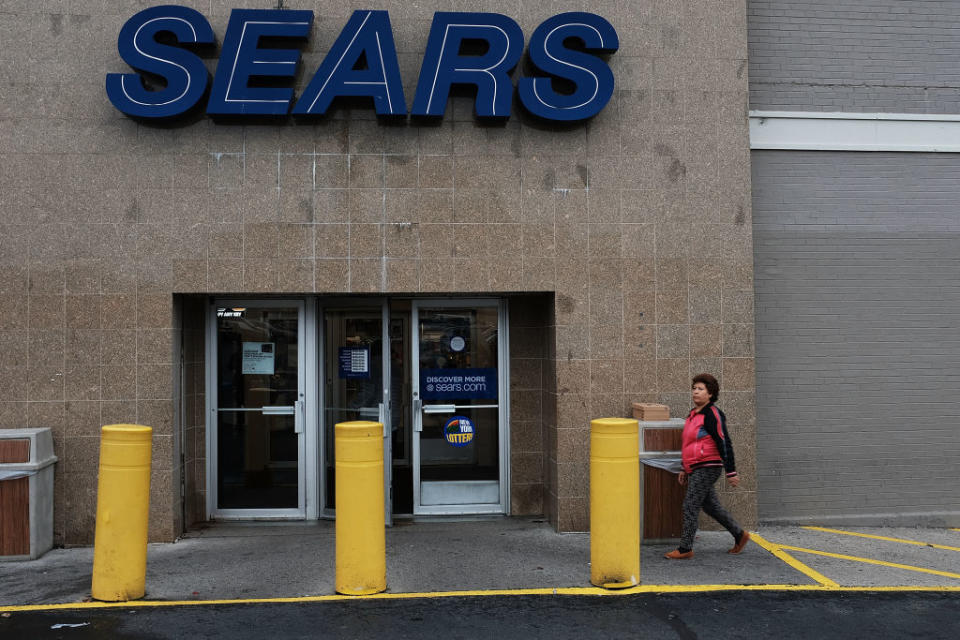 Die amerikanische Kaufhauskette Sears konnte auf eine 125-jährige Geschichte zurückblicken, bevor die Pleite kam. (Bild: Getty Images)